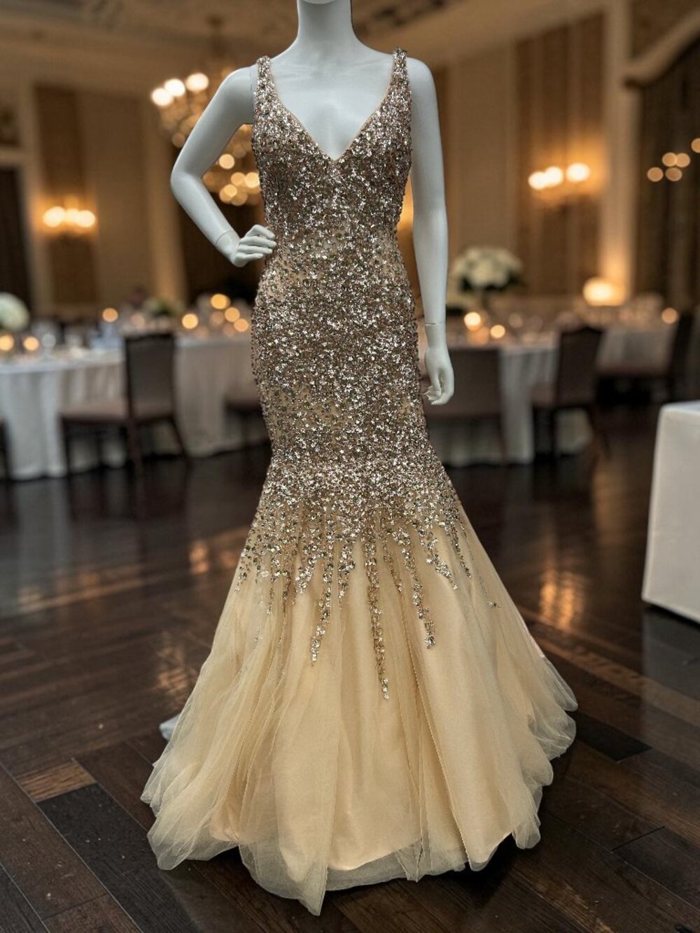Stunning Bicici & Coty Champagne Gold Sequin Mermaid Gown - Size M